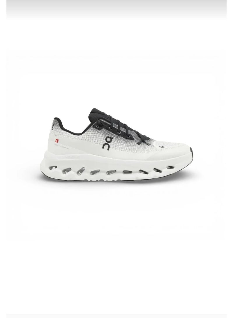 On Running On cloud casual shoes black /white - Image 4