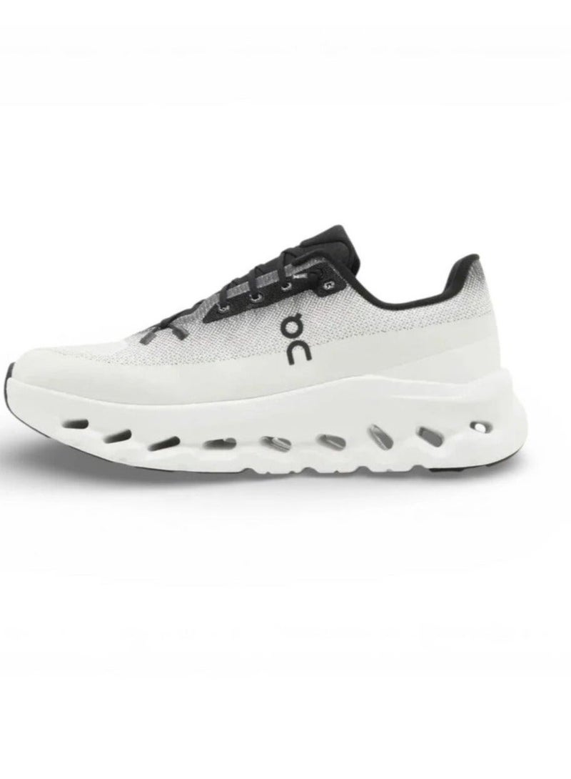 On Running On cloud casual shoes black /white - Image 1