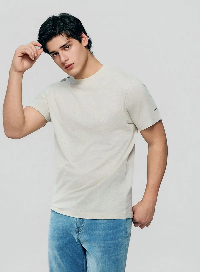 GIORDANO Men’s Slim Fit Cotton Crew Neck Tee