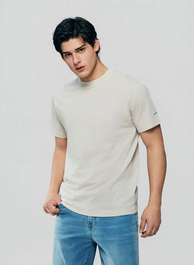 GIORDANO  Men’s Slim Fit Cotton Crew Neck Tee for Men | Best Price UAE