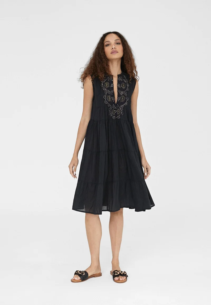 Lola Casademunt Short embroidered caftan