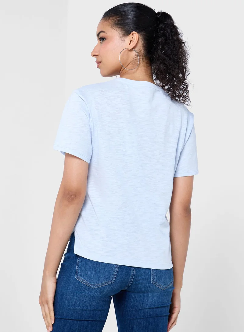 GUESS Crew Neck Graphic T-Shirt