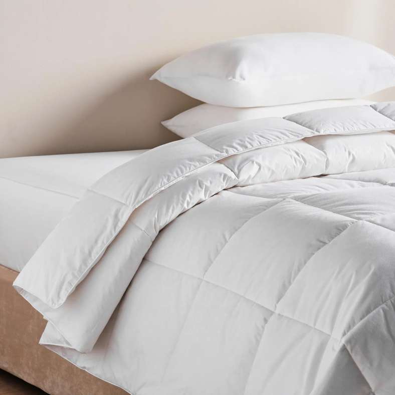 Pan Home Grandeur European Goose Feather Down 10.5 Tog Extra Warm Super King Duvet 260x220cm - White - 122ATO9900738 - Image 1