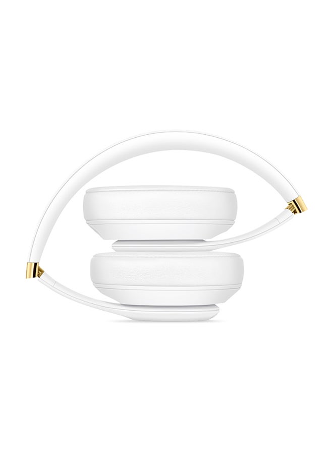 beats Studio3 Bluetooth Over-Ear Headphones White/Gold - Image 3