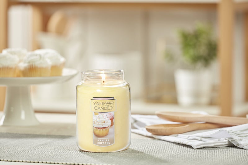Yankee Candle Vanilla Cupcake Scented Classic 22oz Large Jar Single Wick Candle, Over 110 Hours of Burn Time, Ideal for Creating Relaxing Ambience & Holiday Gifting - Image 4