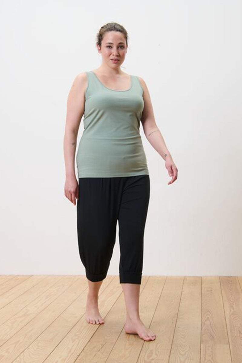 Tchibo Women 2 Pcs Sportswear Fit Sleeveless Yoga Top, Multicolor - Image 1