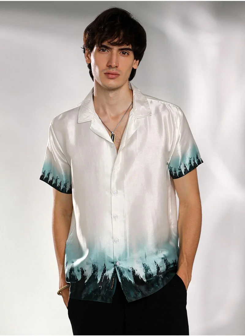 كامبوس سوترا Campus Sutra Men's Ivory White & Pine Green Pine Ombre Shirt For Casual Wear | Cuban Collar | Short Sleeve | Button Closure | Shirt Crafted With Comfort Fit For Everyday Wear