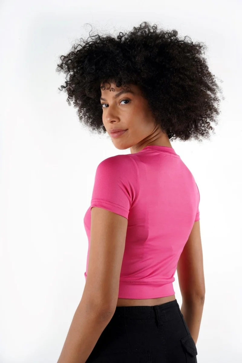 الكسندر جاردي Crew Neck Crop T-Shirt (B24-326A)