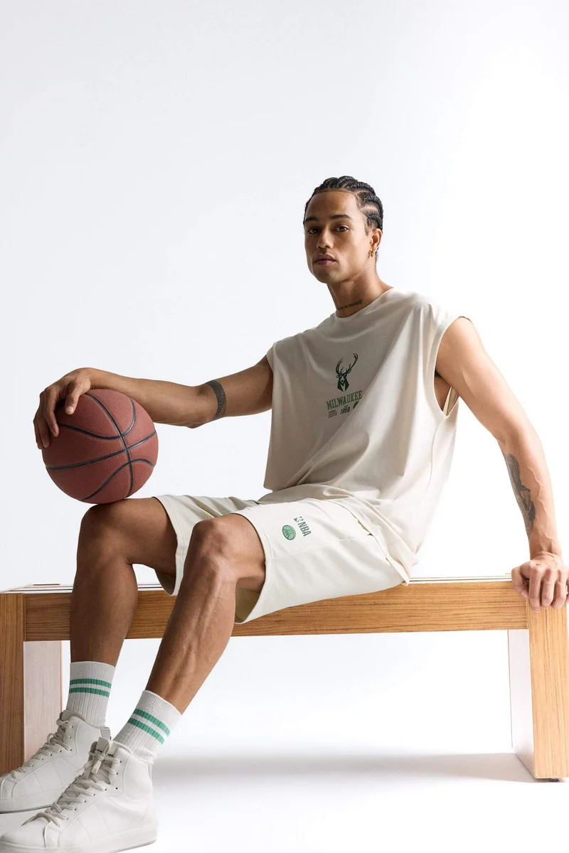 ديفاكتو DeFactoFit NBA Milwaukee Bucks Standard Fit Shorts
