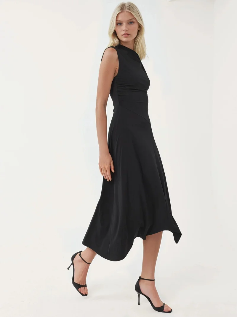 Busem BUSEM Accessory Detailed Asymmetrical Midi Dress