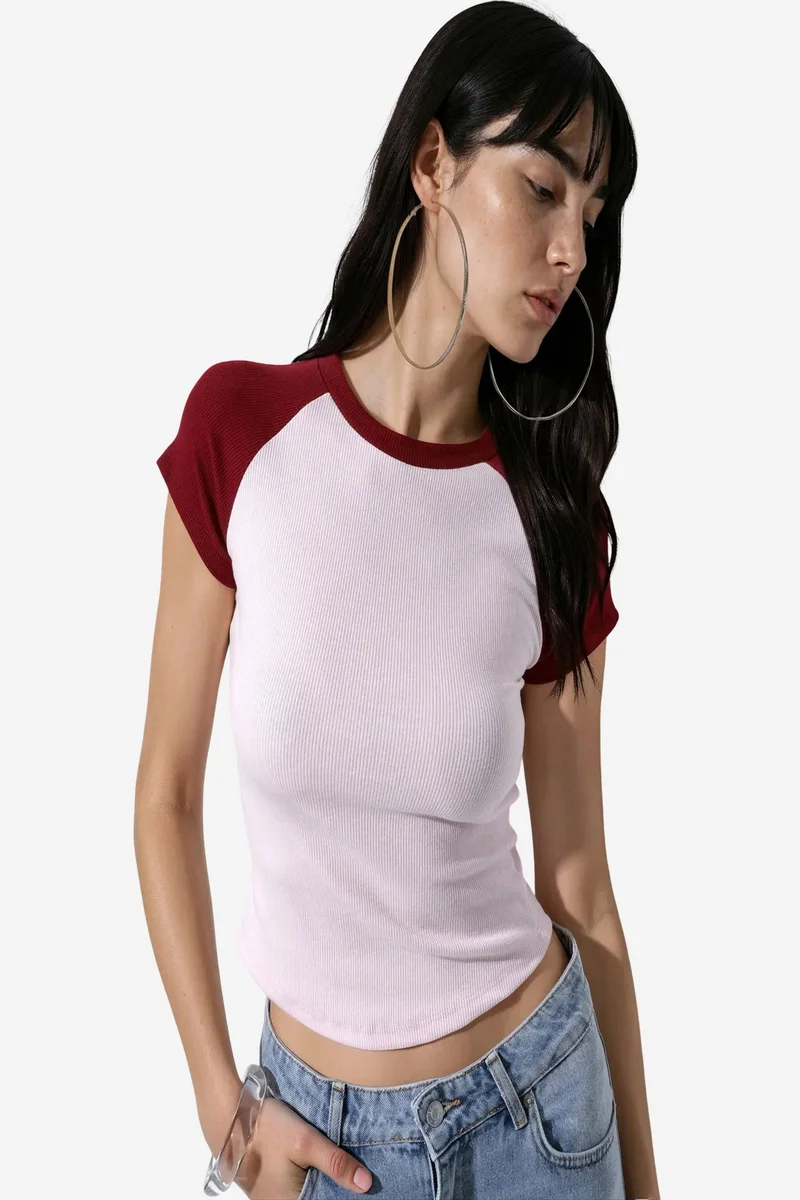 BUSEM Fitted Color-block Crew Neck T-shirt