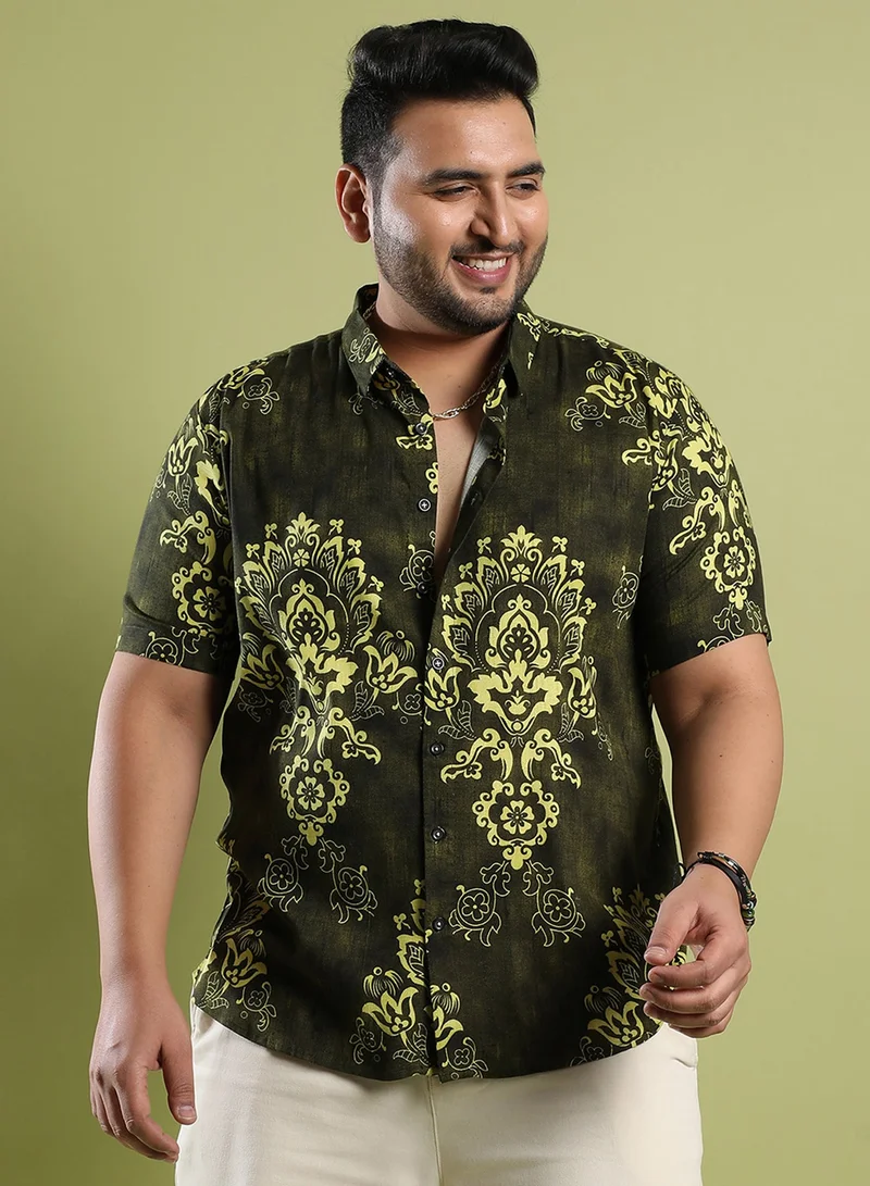 انستافاب بلس قميص رجالي أخضر غامق بنقوش عرقية بأكمام قصيرة وياقة عادية من رايون سلب لايكرا بياقة ممتدة وفتحة أزرار وراحة في الارتداء اليومي