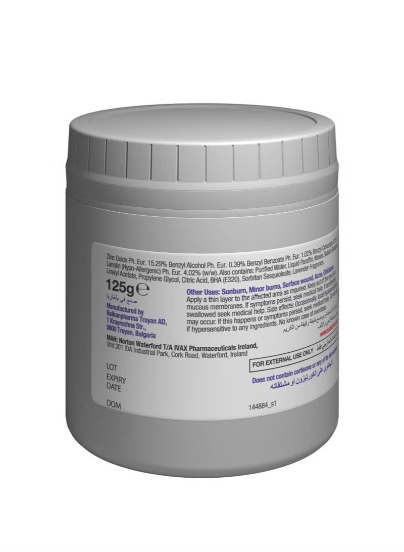 سودو كريم سودوكريم (Sudocrem): كريم مطهر ومعالج، كريم لحماية البشرة، كريم لعلاج طفح الحفاض، كريم للإكزيما، كريم لبشرة الرضع، كريم حاجز حماية للبشرة المتهيجة والجافة والمؤلمة، ولحالات قرح الفراش وحروق الشمس والبشرة المعرضة لحب الشباب؛ كريم مهدئ للعناية بالبشرة مناسب للرضع والأطفال والبالغين، يوفر حماية لطيفة للبشرة. - Image 2