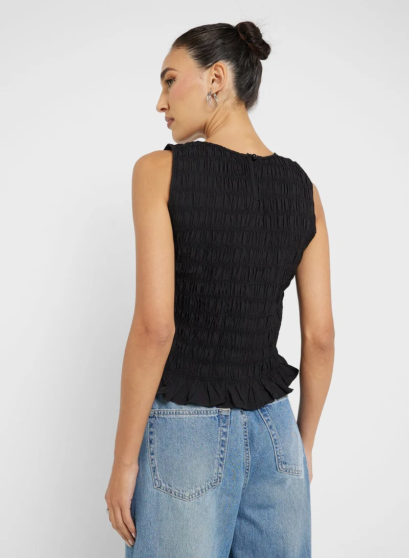 جينجر بلوزة بشريط مكشكش وحافة كشكش