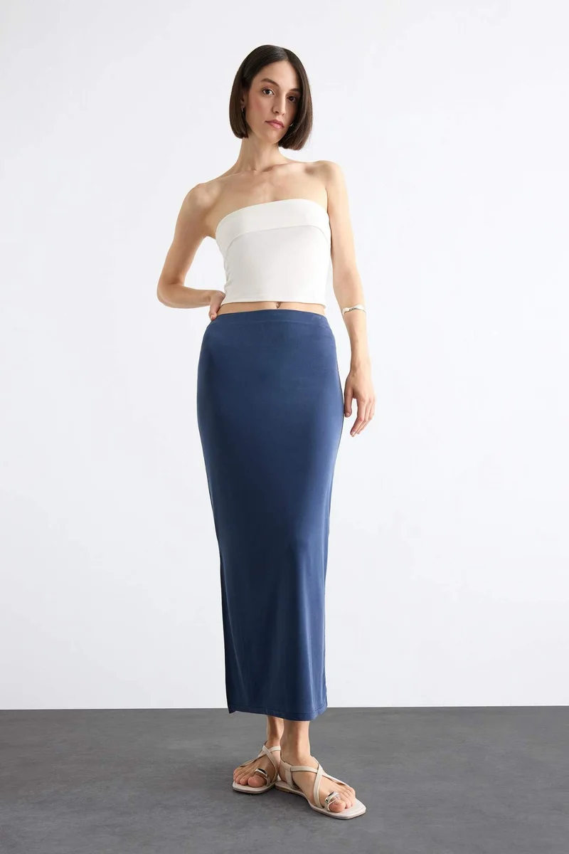 ديفاكتو Slim Fit Slit Midi Skirt