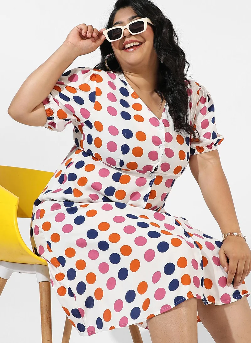 انستافاب بلس فستان منقط