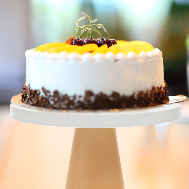 Cake Stand for Pastry Display, Durable Material, Compact Size Perfect for Parties - Image 3