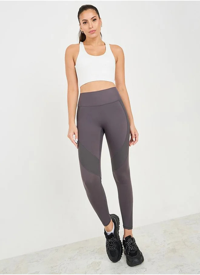 ستايلي Broad Waist Textured Panel Leggings