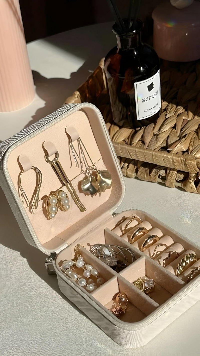Small jewelry storage boxes (2 pieces) - easy to put in a handbag - a smart solution to prevent losing earrings while on the go. (grey) - Image 2