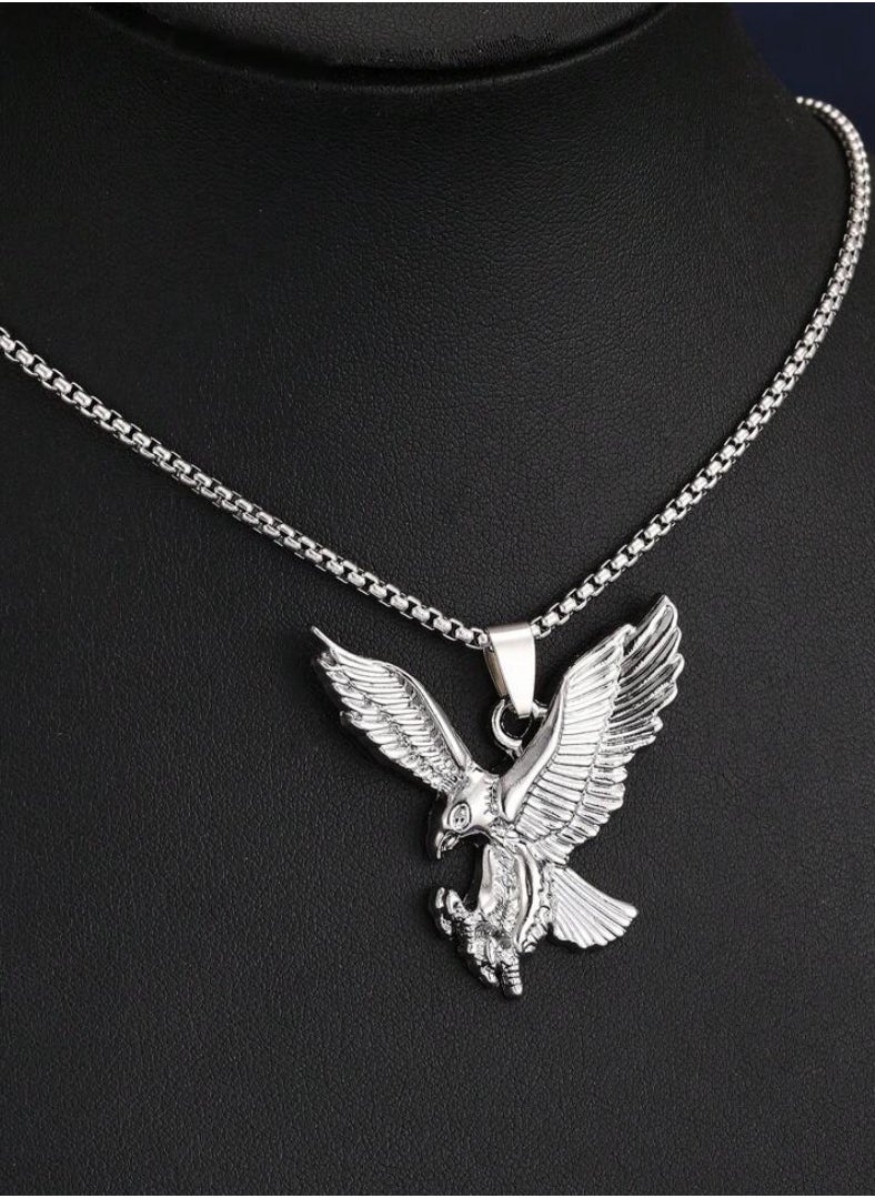 JewelryLand Elegant Stainless Steel Necklace For Men  - Image 3
