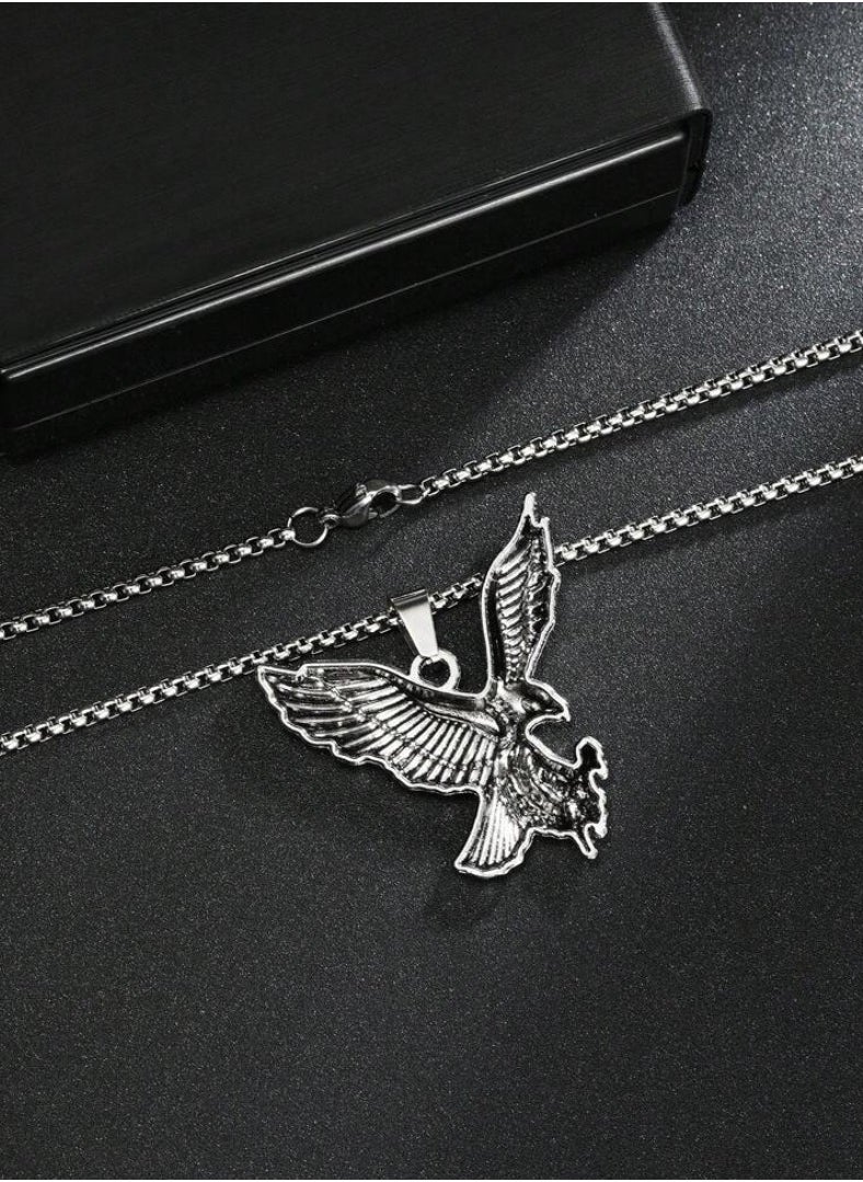 JewelryLand Elegant Stainless Steel Necklace For Men  - Image 4