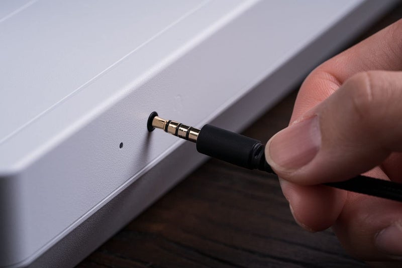 8Bitdo عصا أركيد لاسلكية 8BitDo لجهاز Xbox Series X|S و Xbox One و Windows 10، عصا قتال أركيد مع مقبس صوت 3.5 مم - مرخصة رسميًا (بيضاء) - Image 5