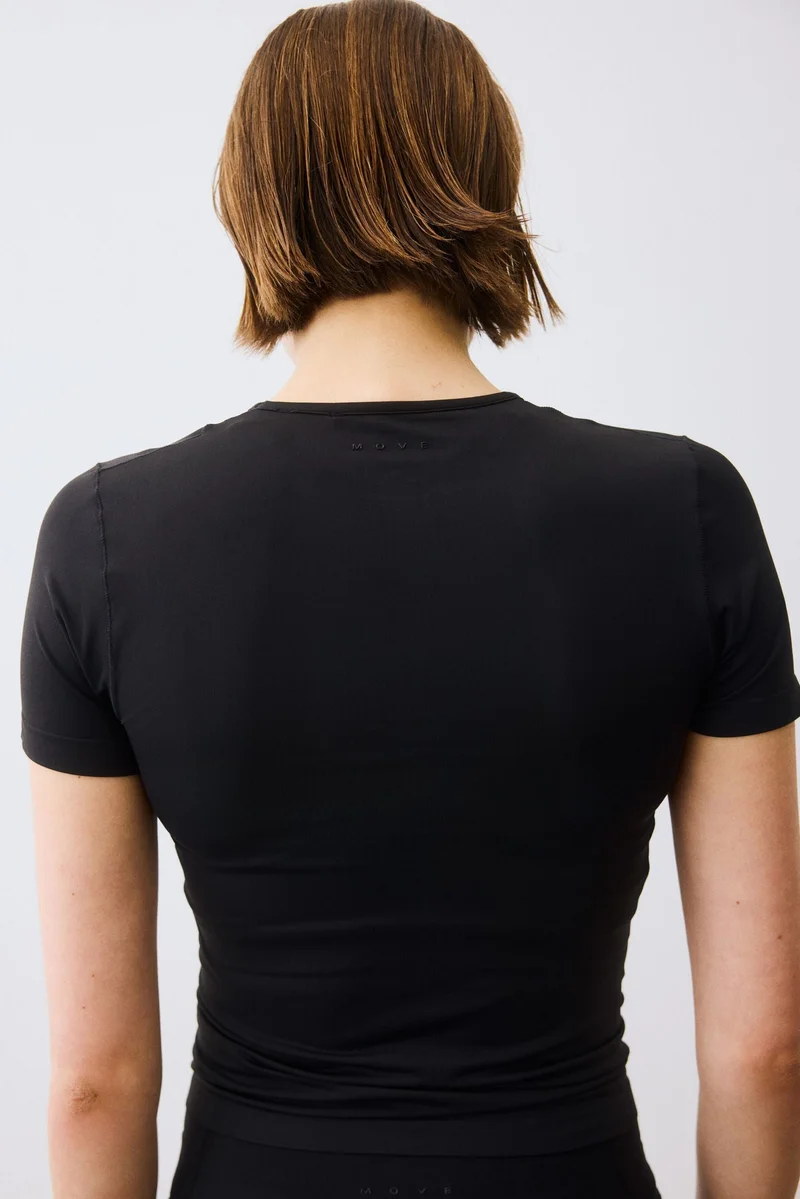 H&M  Seamless Slim Fit Sports top with SoftMove™ for Women | Best Price UAE