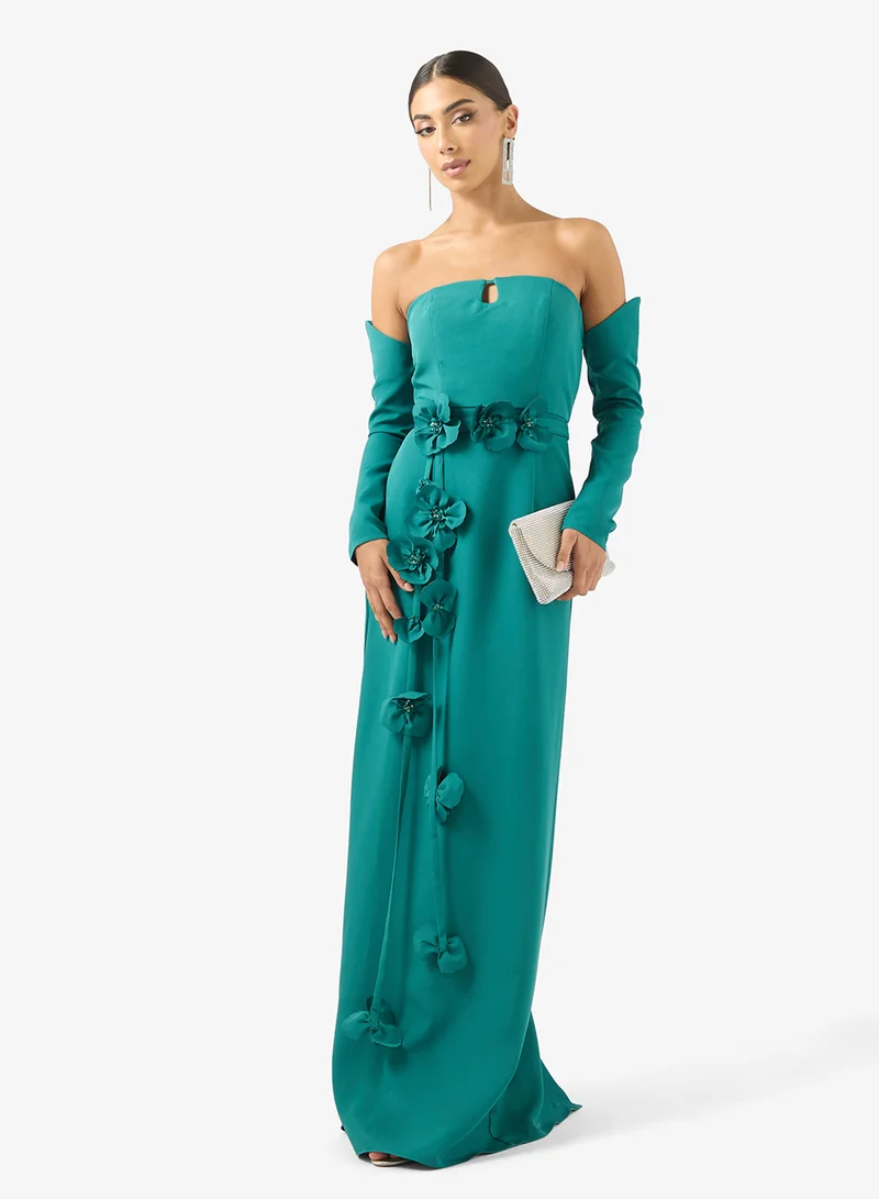 ايرا فستان ماكسي طويل بأكمام طويلة وكتف مكشوف