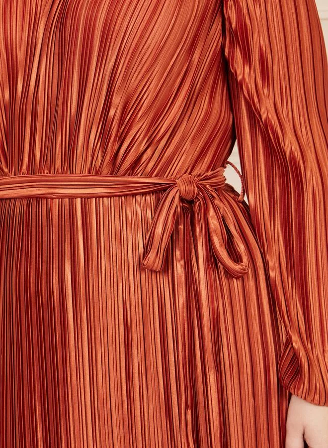 ستايلي Pleated Maxi Dress