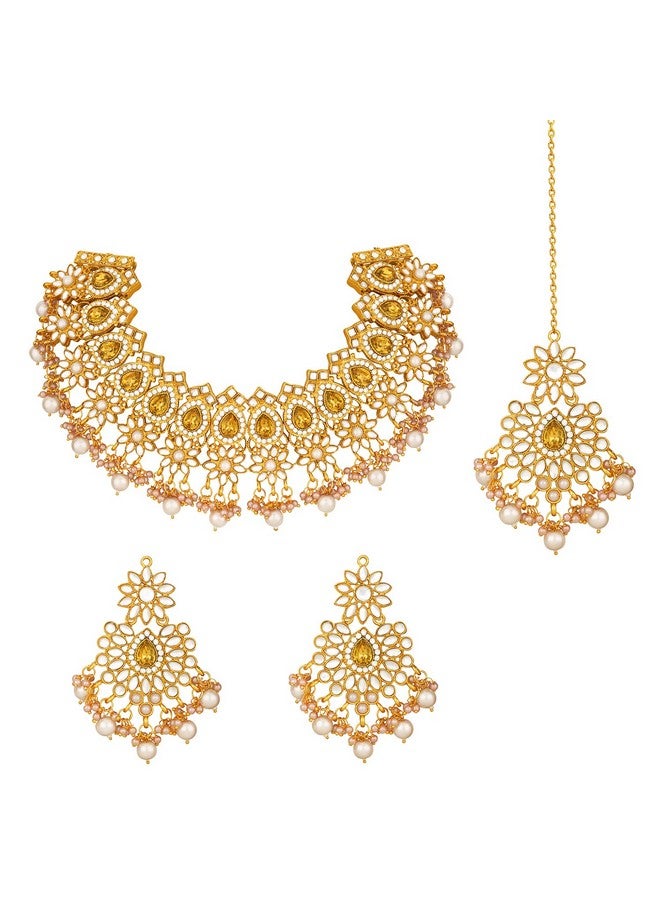 بيورا طقم مجوهرات مانج تيكا من بيورا مطلي بالذهب ومرصع بلؤلؤ الكوندان المتدلي والأقراط للنساء - Image 1