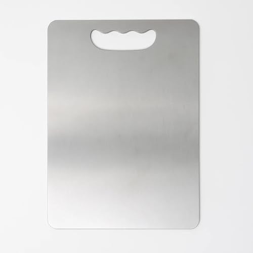 SUPERMOM Chopping Board 228 x 330 mm – Stainless Steel Cutting Board for Vegetables, Fruits, Meat & Cheese – Durable, 1.5mm Thick & Non-Slip Kitchen Chopping Board for Cooking & Food Prep (Pack of 1) - Image 4