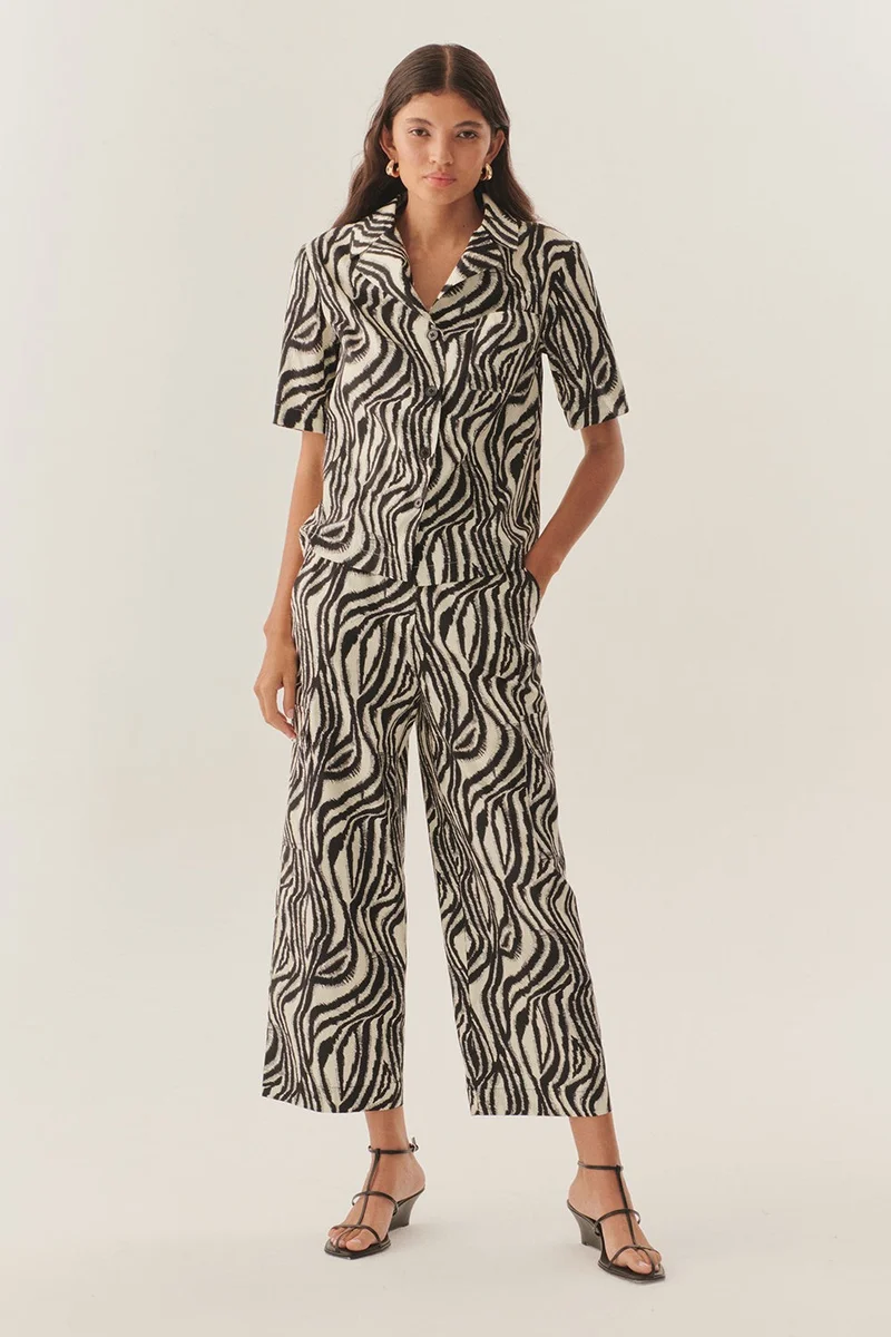 EXQUISE Zebra Pattern Cotton Regular Shirt