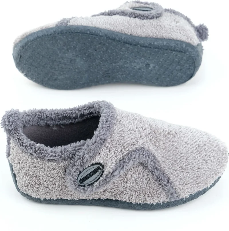 جيزر Winter Boy Plush Comfortable Sole Velcro Adjustable Home School Nursery Slippers Shoes