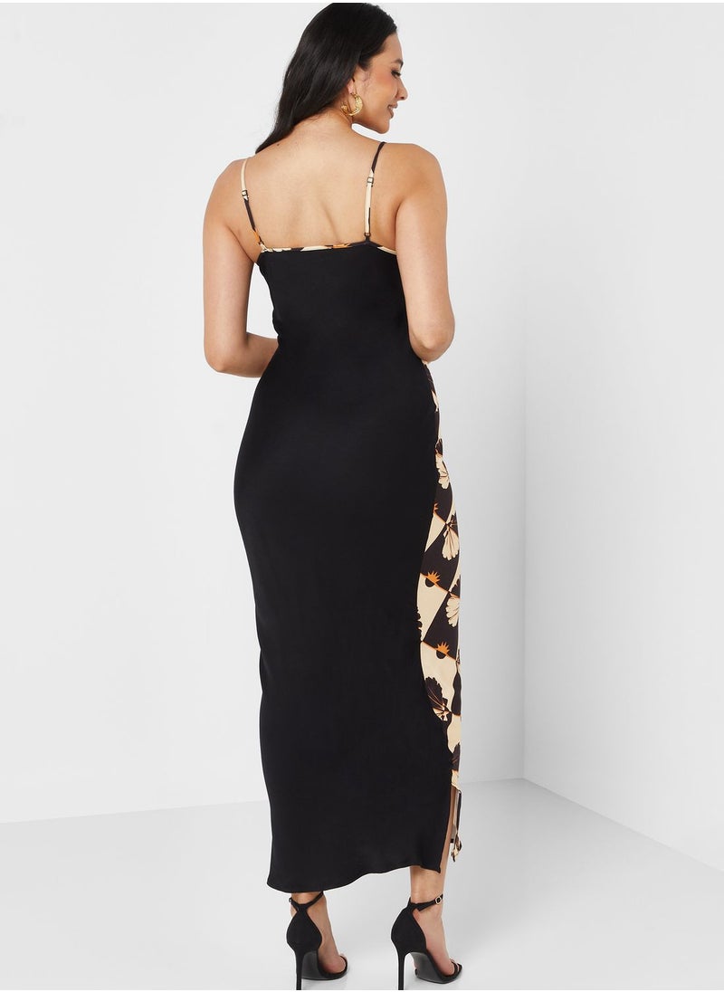 Never fully Dressed - V-Neck Strappy Dress - Image 1