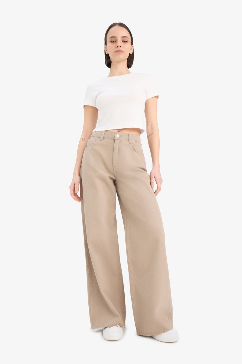 DeFacto Woman Wide Leg Normal Waist Standard Length Gabardine Trousers - Image 1