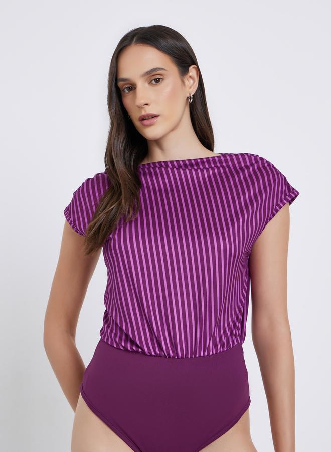 ستايلي بودي سوت مخططة بأكمام قصيرة - Image 1