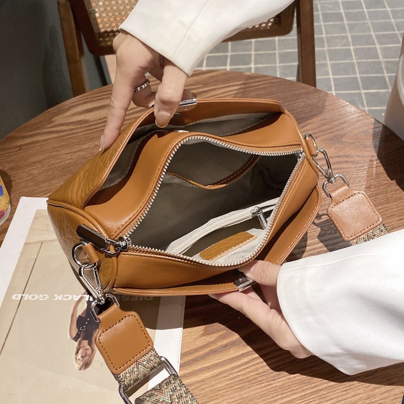First Layer Cowhide Elephant Pattern Fashion All-Match Pillow Bag New Women'S Bag Leather Supply Single Shoulder Oblique Collapse - Image 5