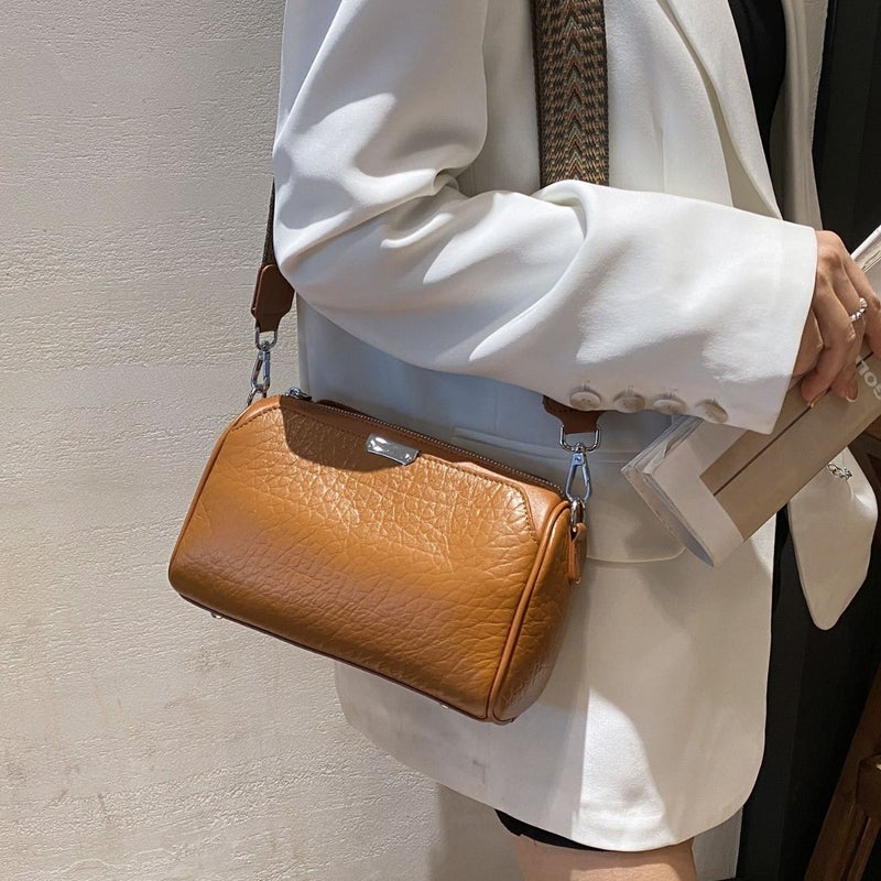 First Layer Cowhide Elephant Pattern Fashion All-Match Pillow Bag New Women'S Bag Leather Supply Single Shoulder Oblique Collapse - Image 3