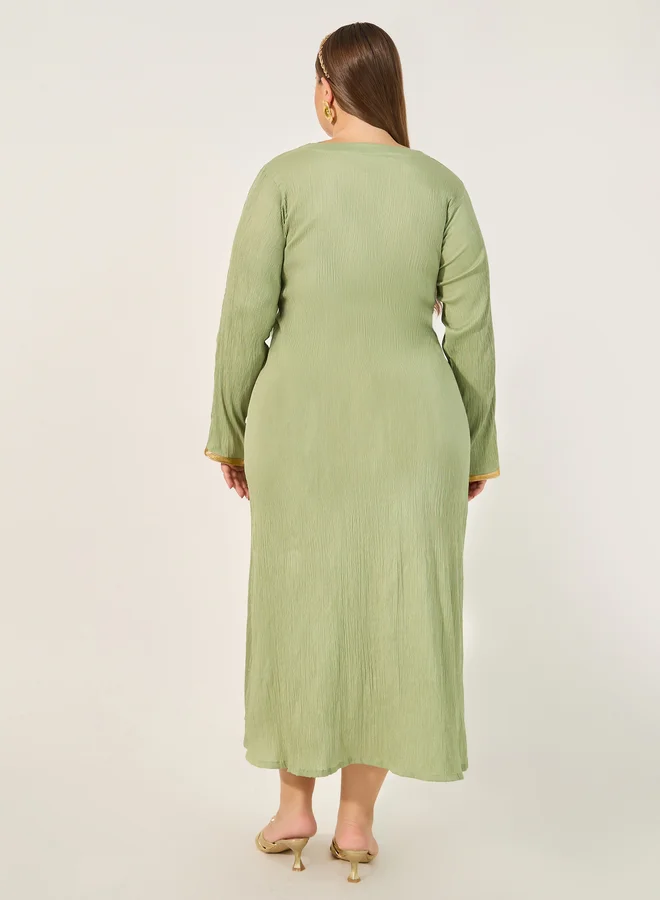 Styli Styli Plus Size Textured V-Neck A-Line Jalabyia
