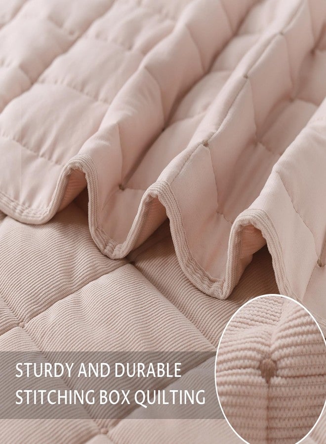 كاسينتيكس طقم لحاف كاسينتكس بحجم كوين - 3 قطع من قماش الكوردروي الوردي مع أغطية وسائد - مفروشات ناعمة وخفيفة الوزن ومتينة لراحة طوال العام - Image 3