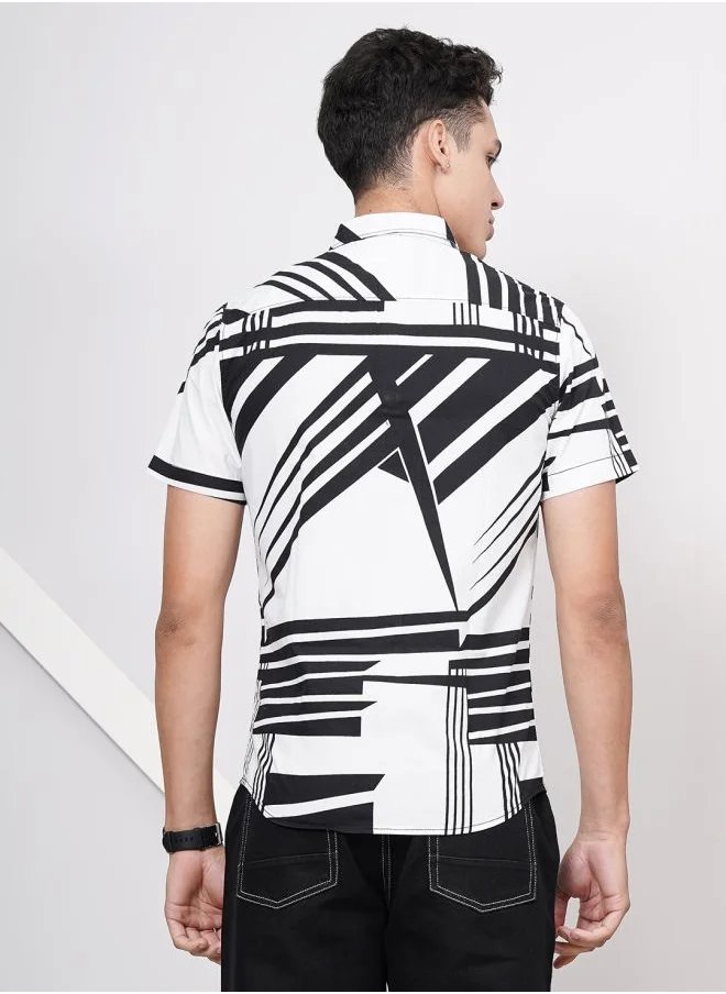 شركة المرآب الهندية Men Regular Fit Abstract Printed Half Sleeves Spread Collar Casual Shirt