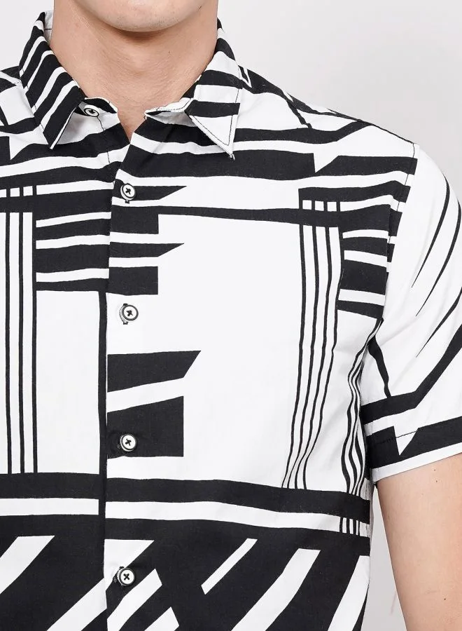 شركة المرآب الهندية Men Regular Fit Abstract Printed Half Sleeves Spread Collar Casual Shirt