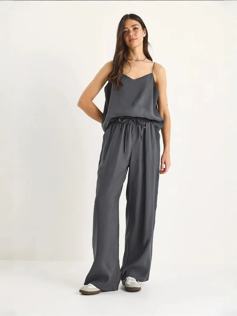 Bianco Lucci LUCCI V-Neck Long Sleeve Two-Piece Coord Set