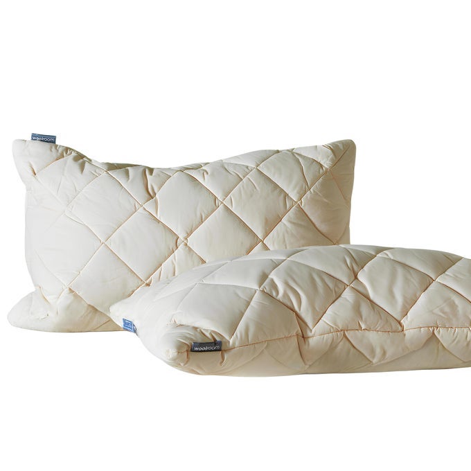 DELUXE WASHABLE STANDARD SIZE CUSTOMISABLE WOOL PILLOW TRACEABLE 100 BRITISH WOOL FOR BETTER NATURAL SLEEP ALLERGYFRIENDLY THERMOREGULATING HEAD COMFORT FEATHER AND DOWN ALTERNATIVE