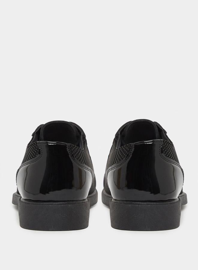 Styli Textured Almond Toe Lace Up Derby Shoes - Image 4