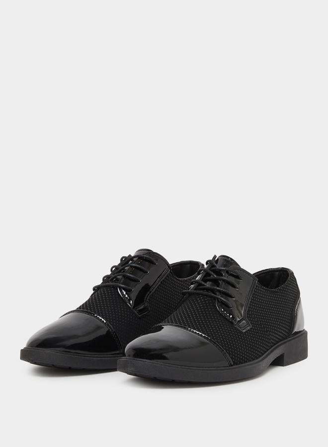 Styli Textured Almond Toe Lace Up Derby Shoes - Image 2