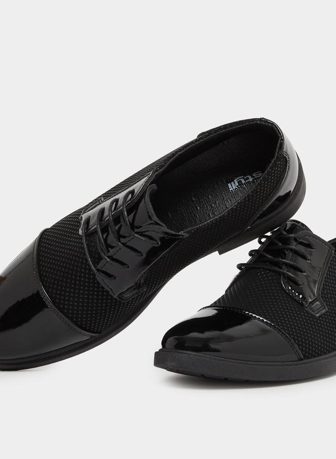 Styli Textured Almond Toe Lace Up Derby Shoes - Image 3