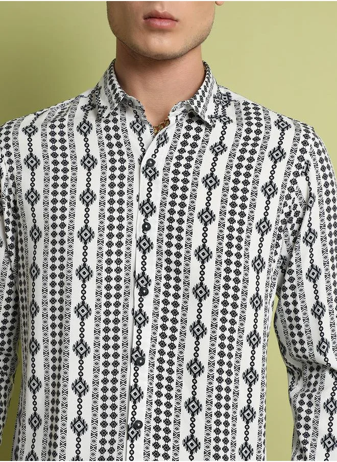 كامبوس سوترا Geometric Aztec Print Buttoned Shirt by Styli