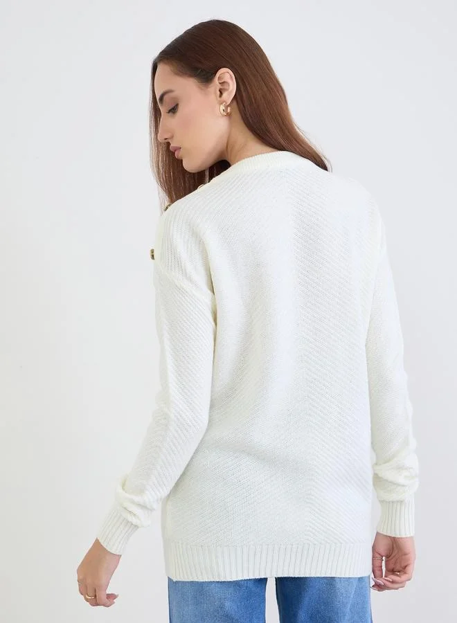 ستايلي سويتر بتفاصيل أزرار على الكتف