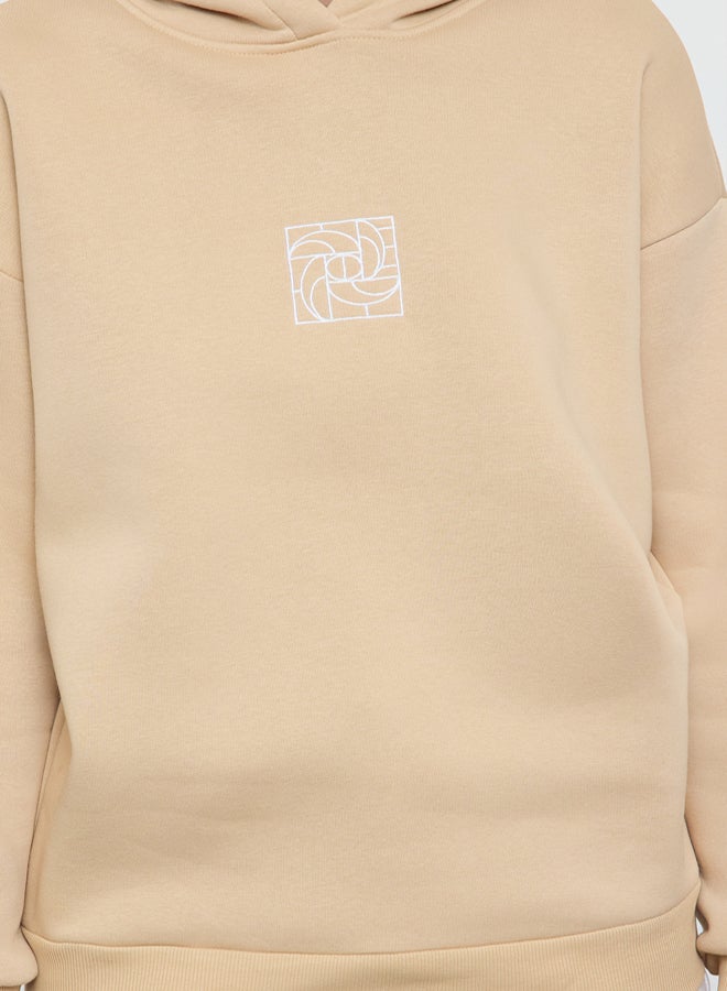 trendyol Beige Oversize/Wide Pattern Embroidered Thick Polar Fleece Knitted Sweatshirt - Image 4